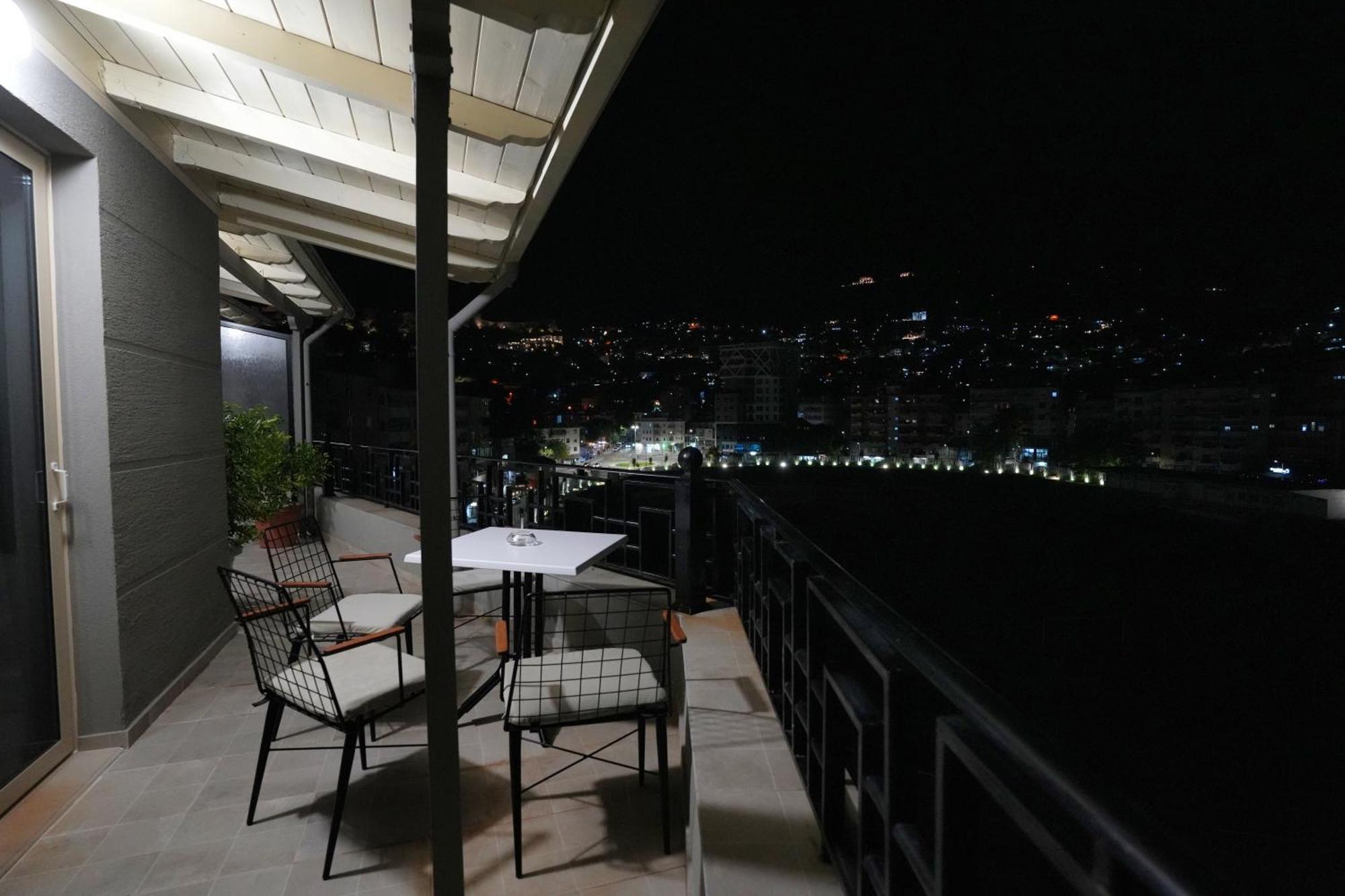 Rs Skendo Apartments Gjirokastër Buitenkant foto